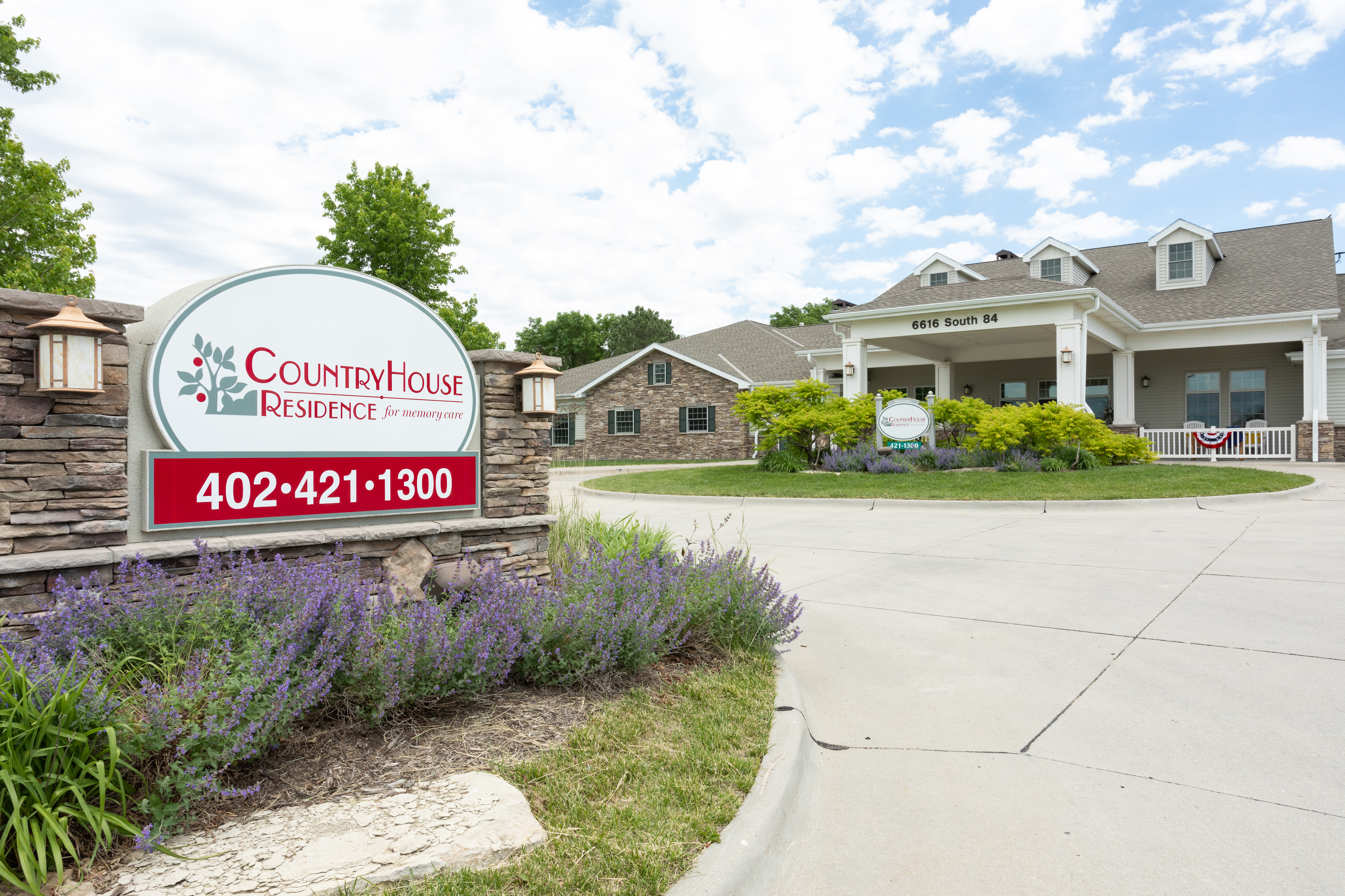 CountryHouse at Pine Lake (84th and Pine Lake)_4