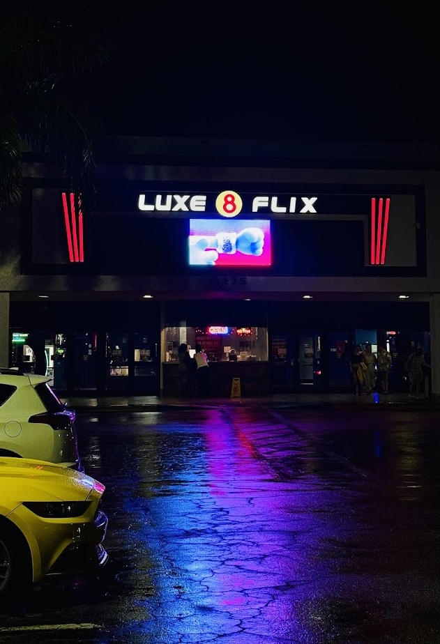 Luxe 8 Flix Cinema