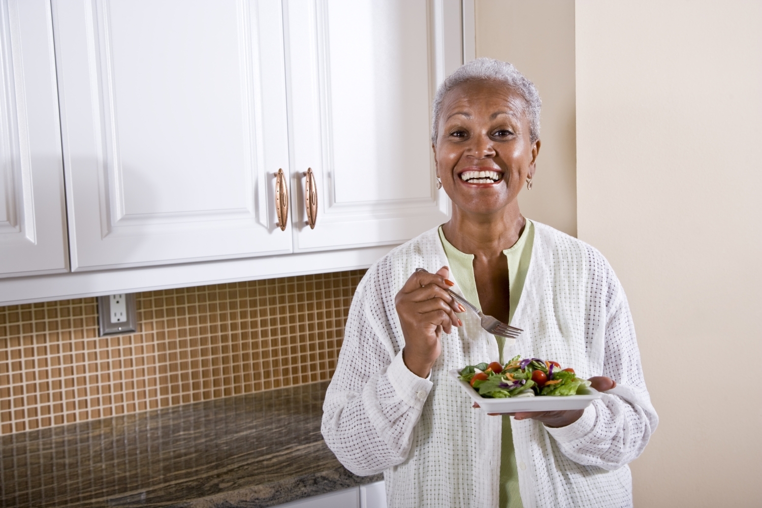 Senior Nutrition: Top 5 Healthy Eating Tips for Older Adults