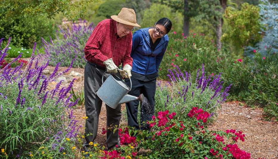 What Daily Life Looks Like in an Assisted Living Community