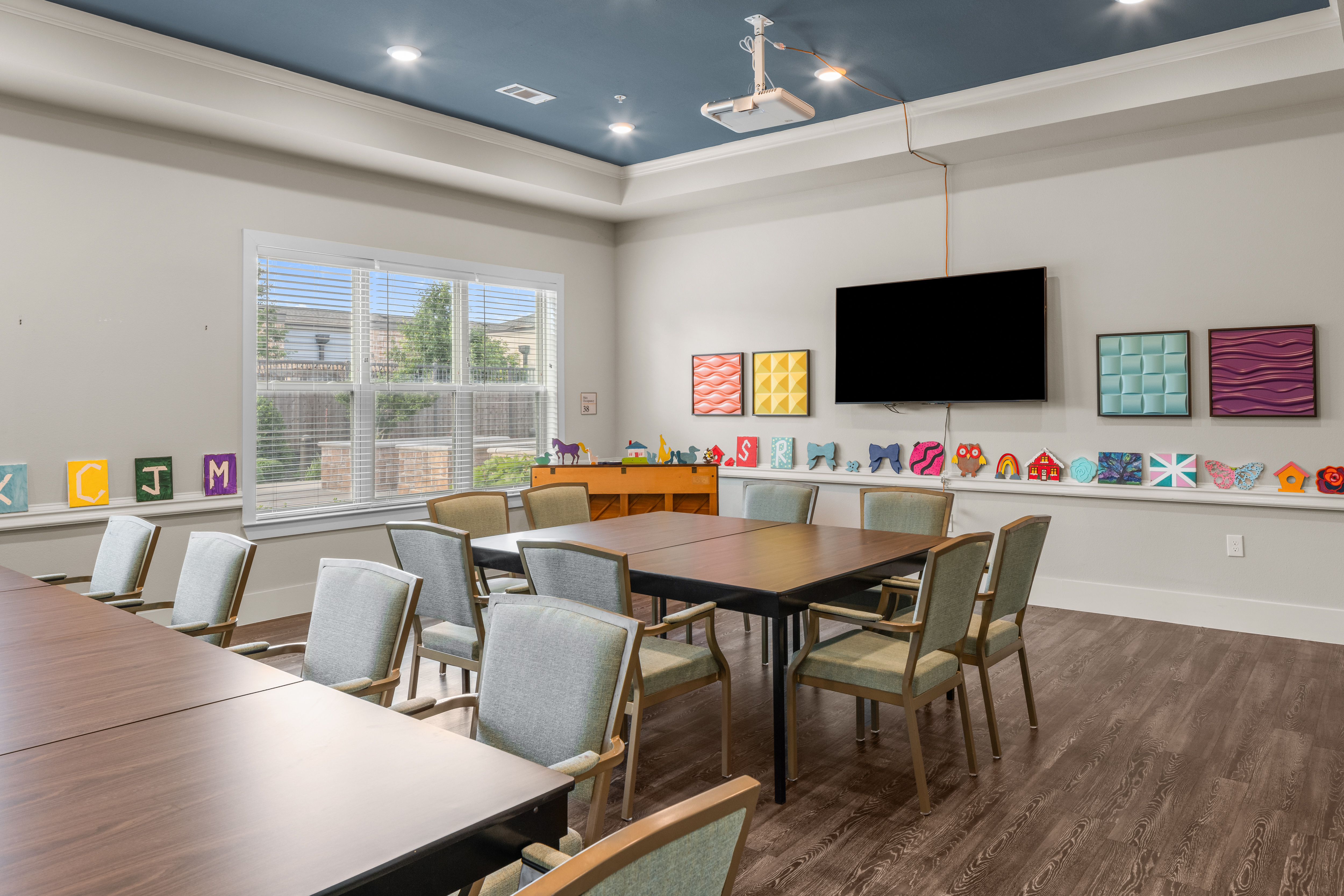 Discovery Village Alliance Town Center Memory Care_0