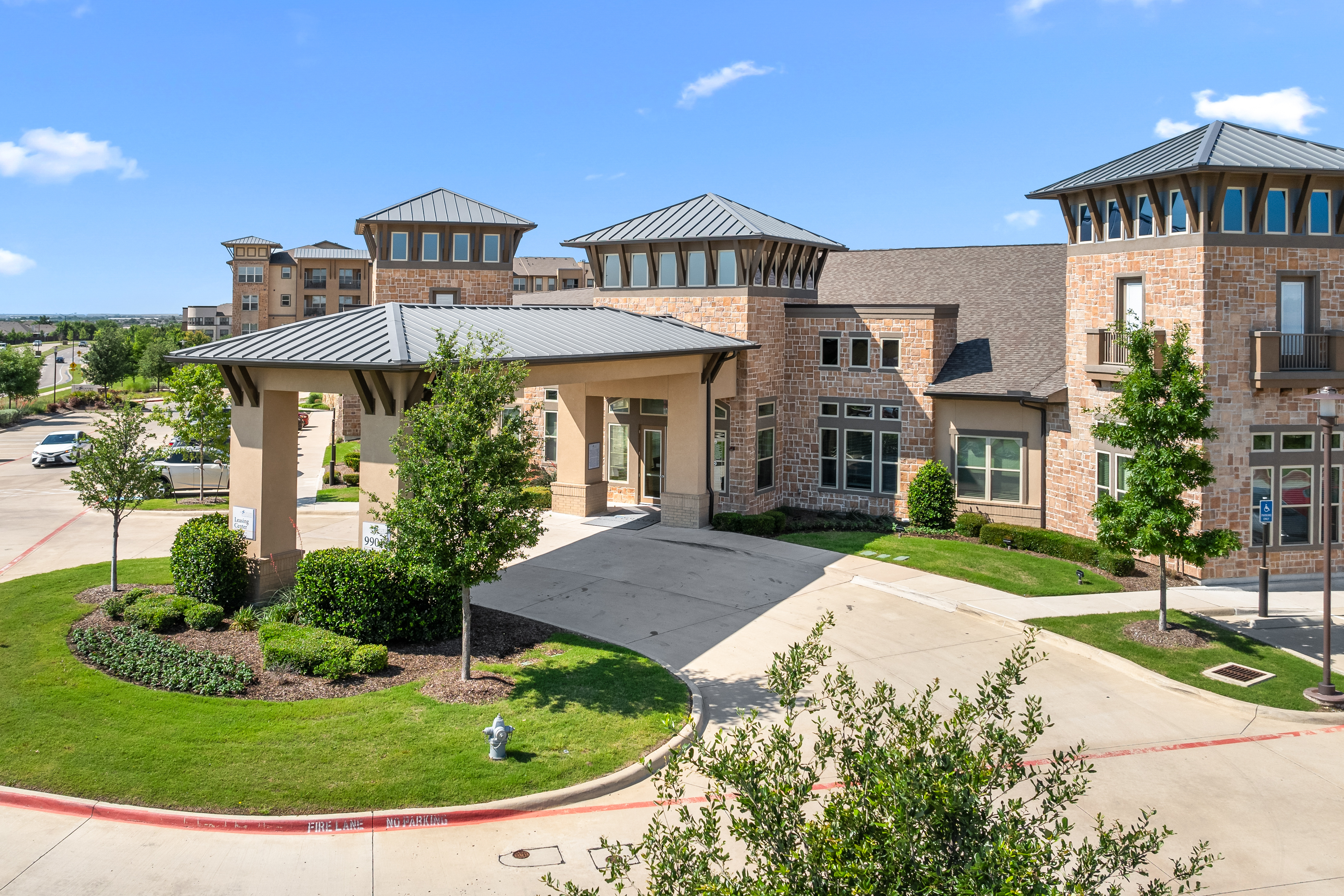 Discovery Village Alliance Town Center Memory Care_24