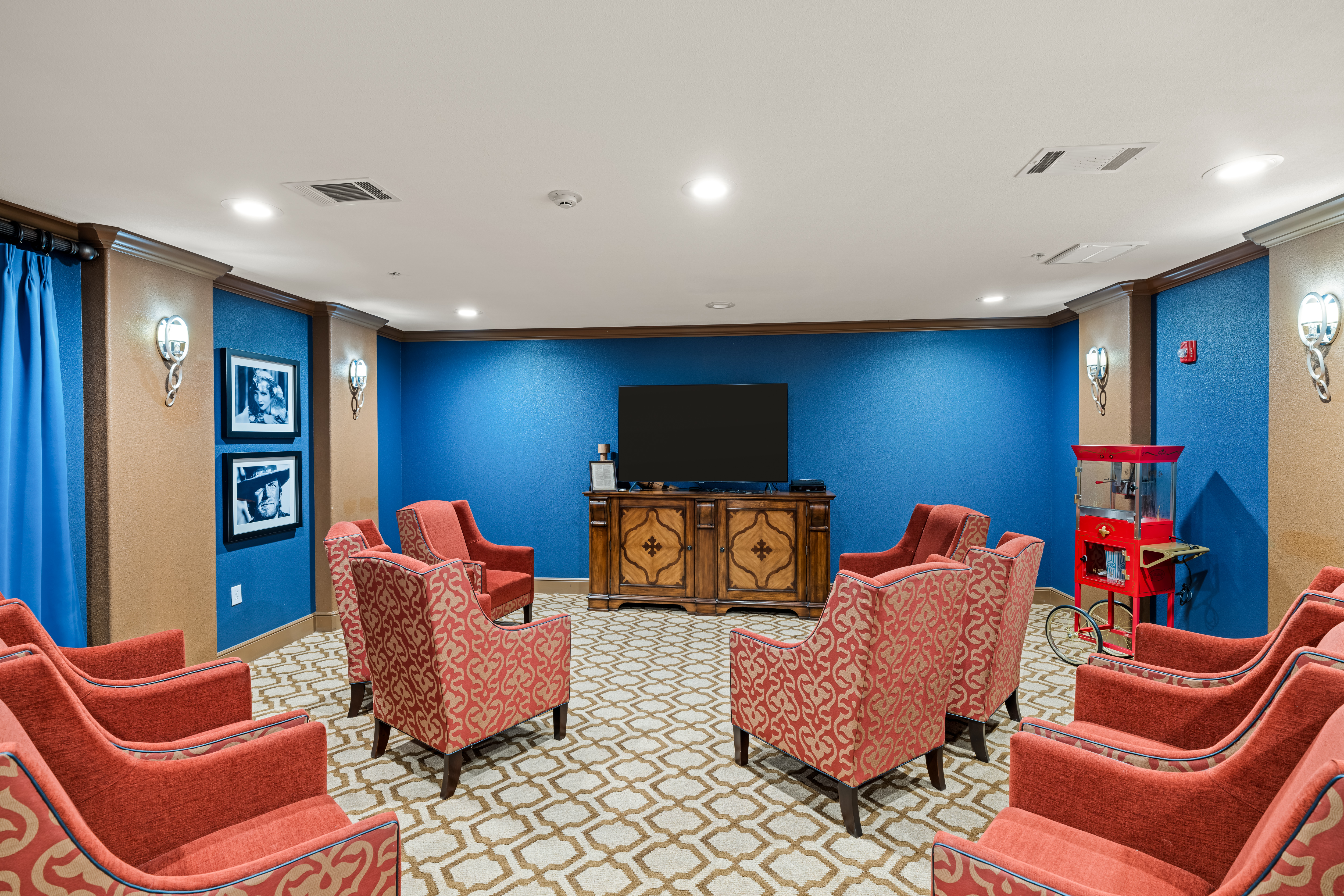 Discovery Village Southlake Memory Care_34