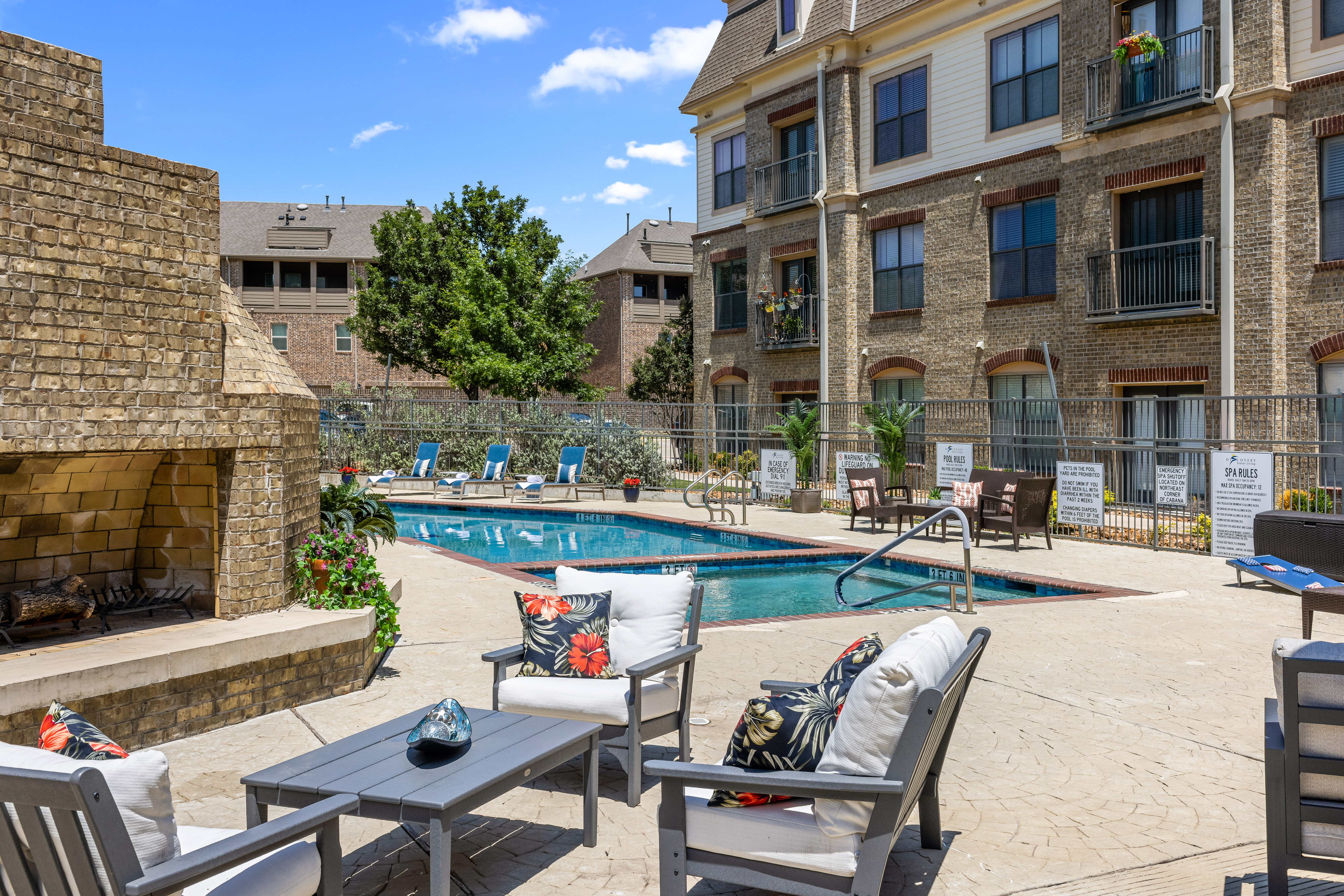 Discovery Village Castle Hills Independent Living_61