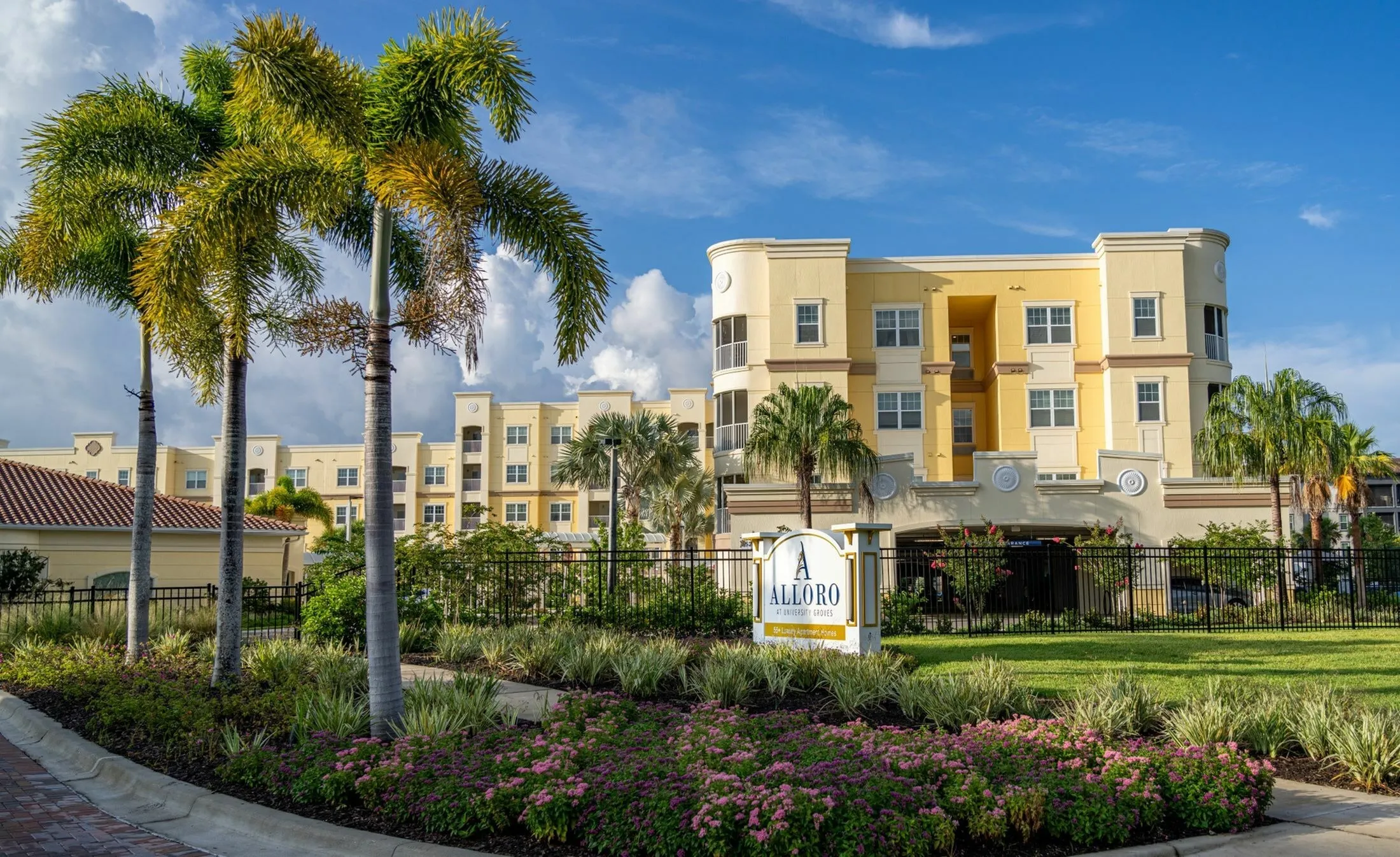 The Alloro at University Groves_56