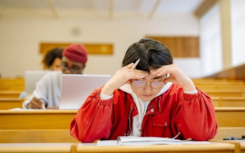 Distress vs. Eustress: Positive & Negative Stress Explained