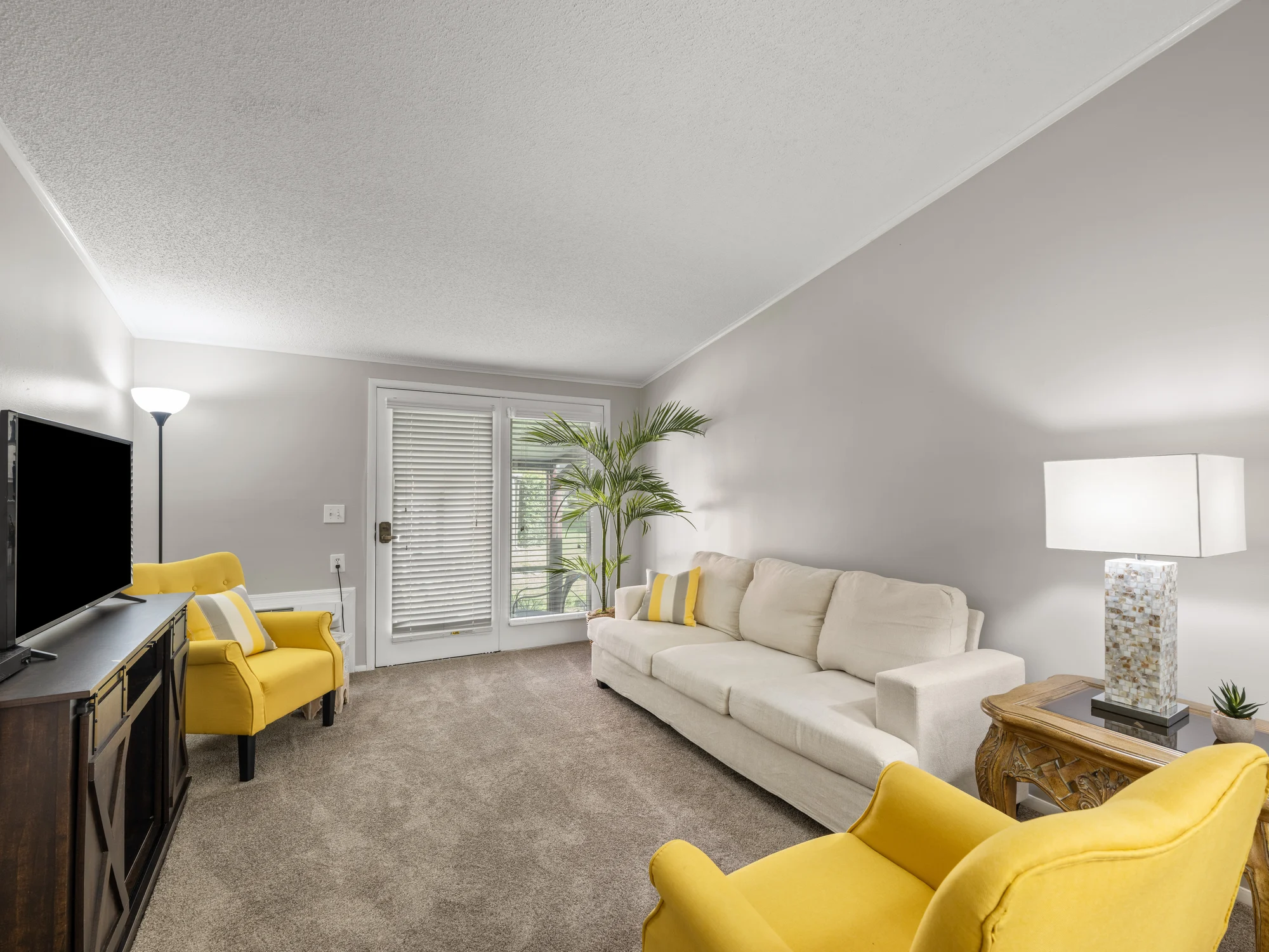 Woodlands Village_16