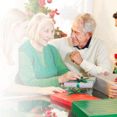 Home for the Holidays: Dementia-Related Withdrawal Signs in Seniors