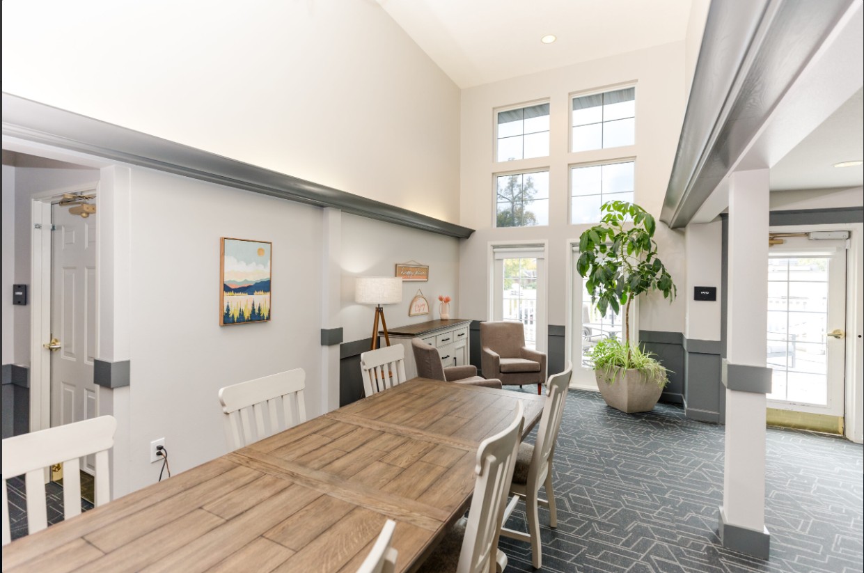 Pelican Valley Senior Living_5