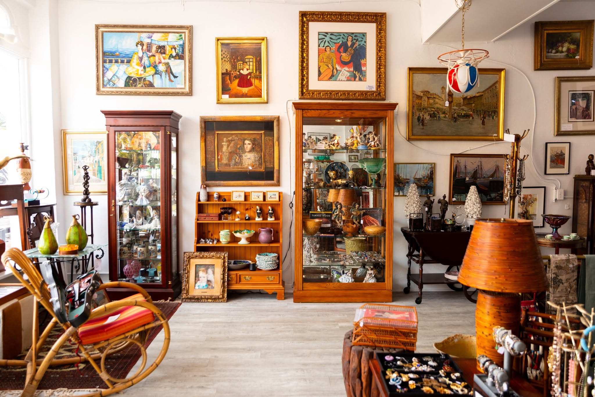 Venice Estate Sales & Gallery_1
