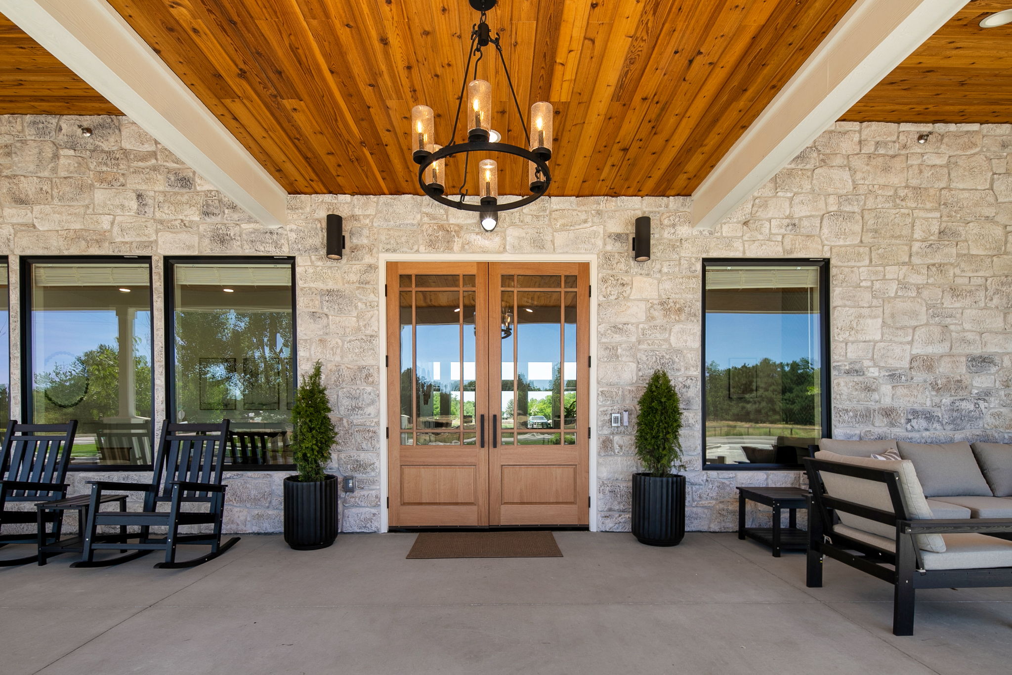 The Ponderosa Estate_2