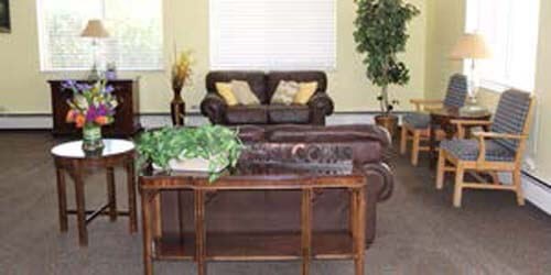 University Heights Rehab & Care Community - Vivage Senior Living_2